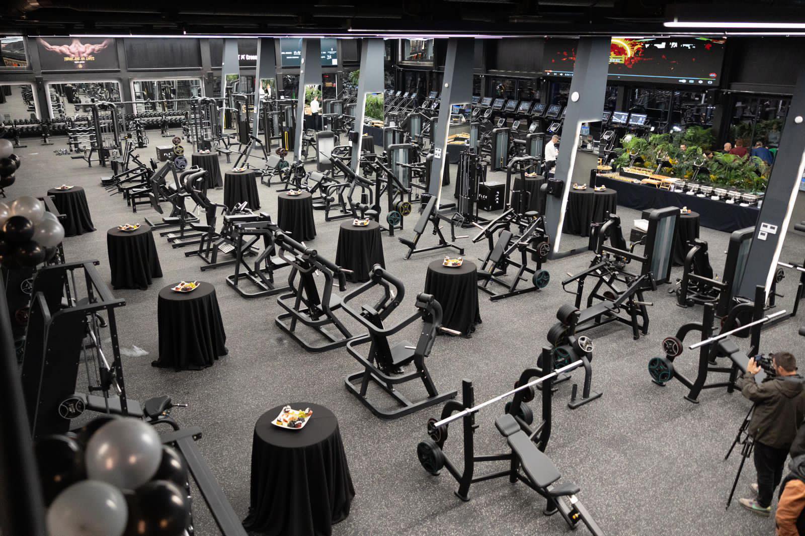 No description available.