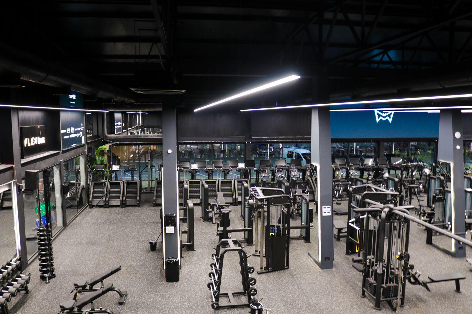 No description available.