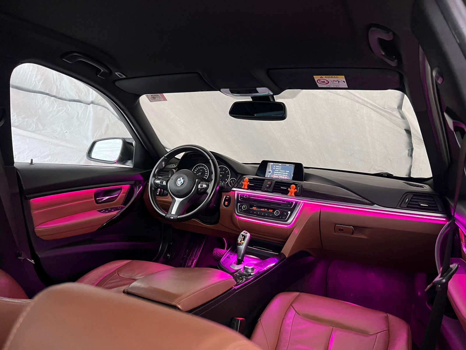 No description available.