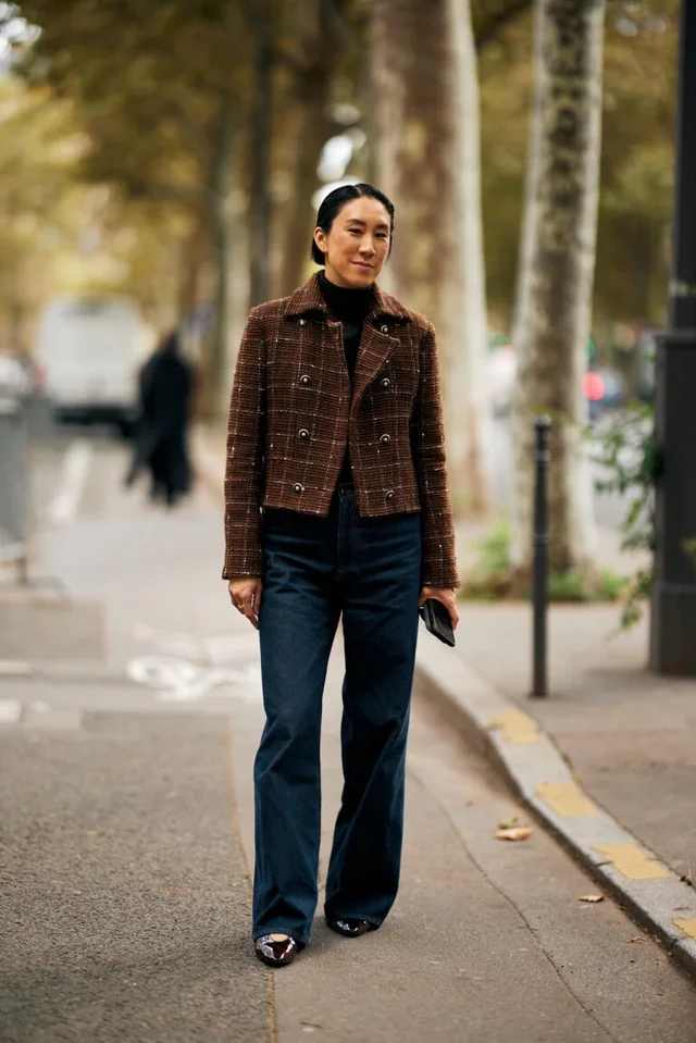 Janë në modë më shumë se kurrë, xhinset e gjera