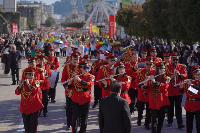 NAMI NË ELBASAN/ Pamjet me DRON të Ditës së Verës